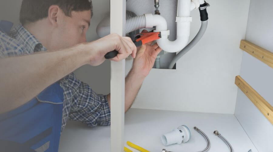 Local water heater installation in De Tour Village, MI